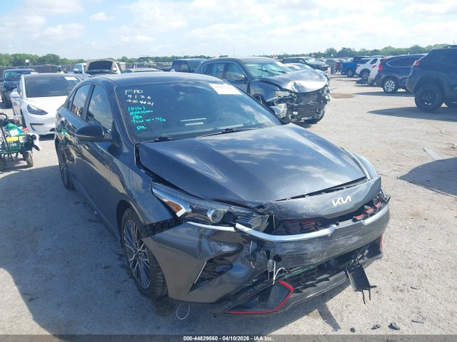 Salvage Kia Forte Image