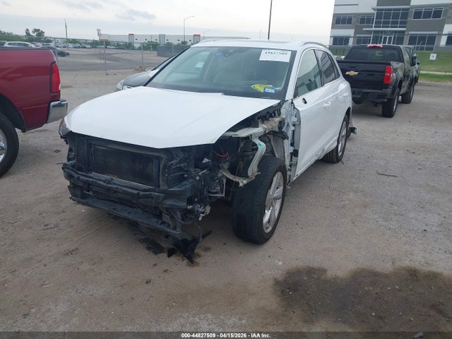Audi Q3 Premium 45 Tfsi Quattro Tiptronic