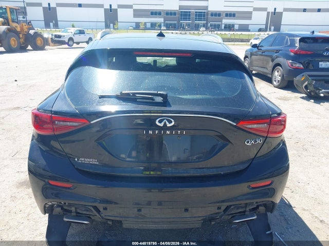 INFINITI Qx Premium