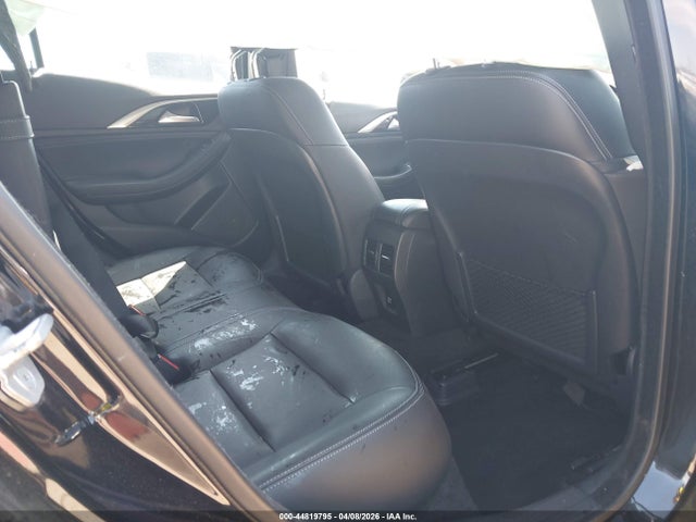 INFINITI Qx Premium