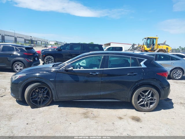 INFINITI Qx Premium