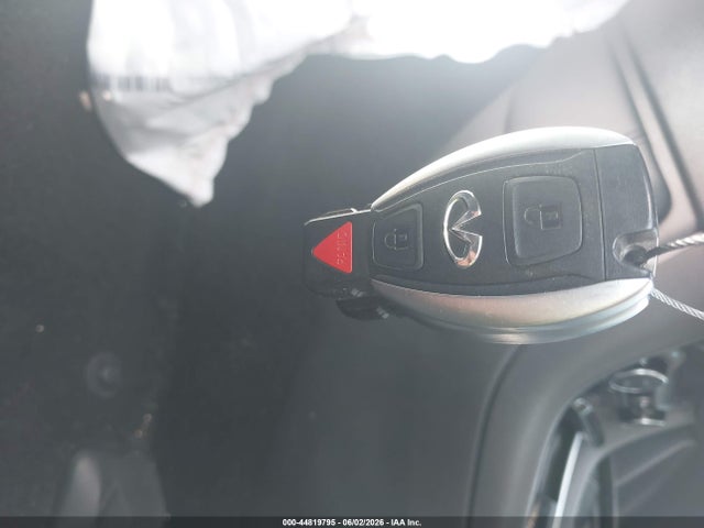 INFINITI Qx Premium