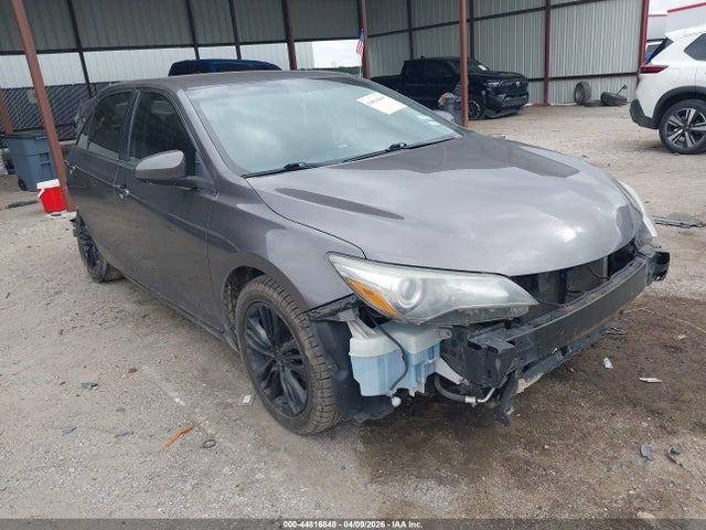 Salvage Toyota Camry Image