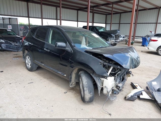 Salvage Nissan Rogue Image