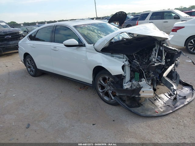 Salvage Honda Accord Image
