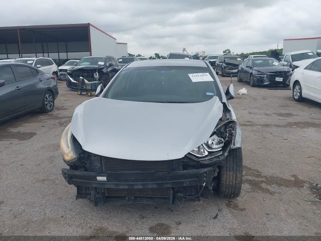Hyundai ELANTRA Se