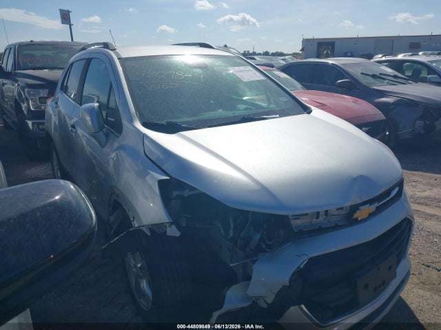 Salvage Chevrolet Trax Image