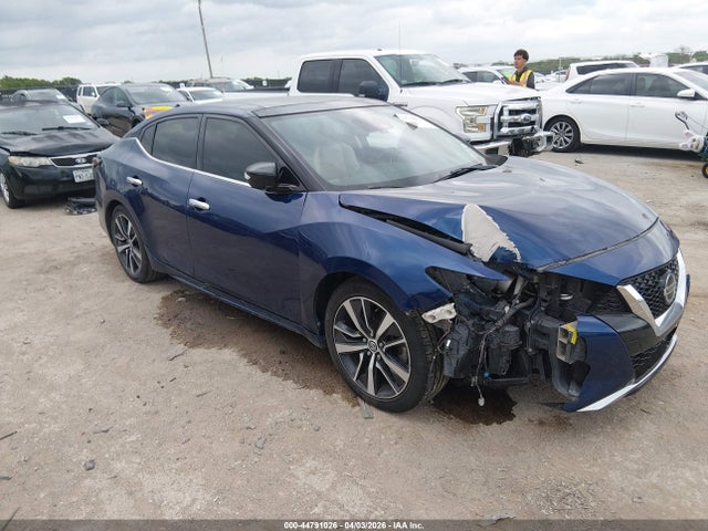 Salvage Nissan Maxima Image
