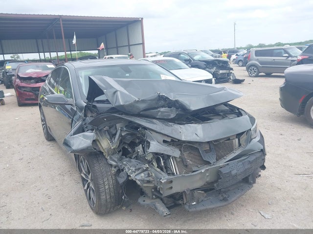 Salvage Chevrolet Malibu Image