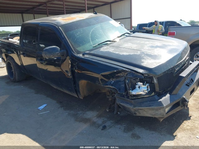 Salvage Chevrolet Silverado 1500 Image