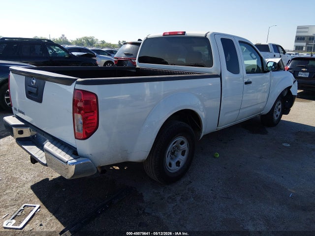 Nissan Frontier S