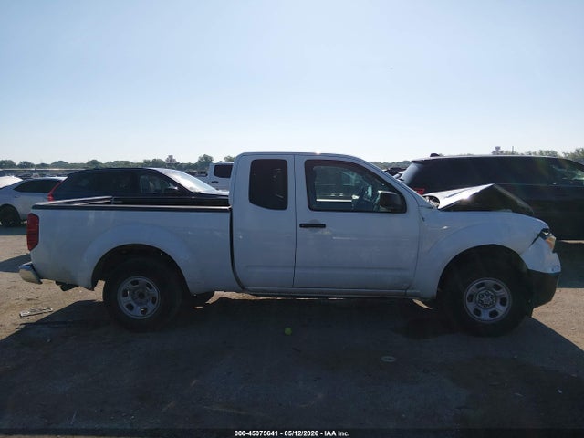 Nissan Frontier S