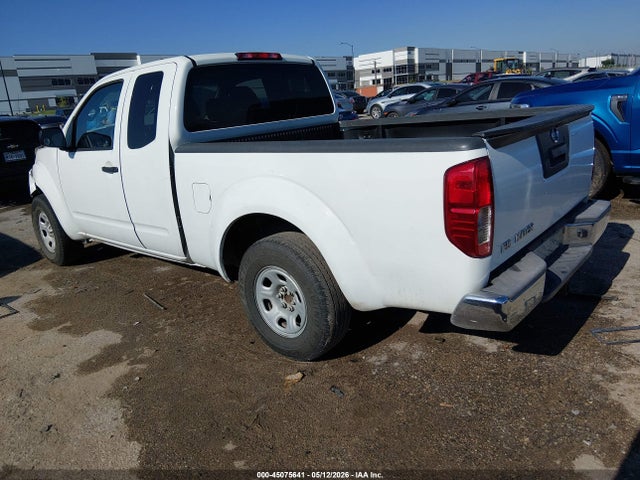 Nissan Frontier S