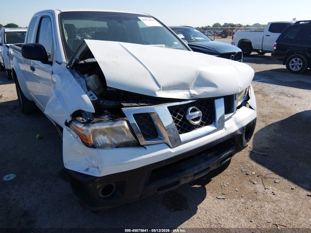 Nissan Frontier S