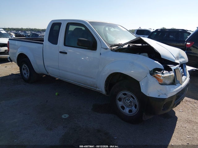 Salvage Nissan Frontier Image