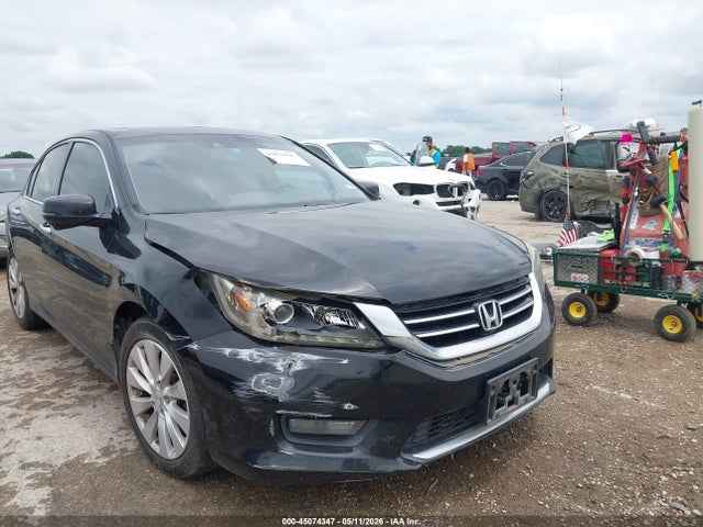 Salvage Honda Accord Image