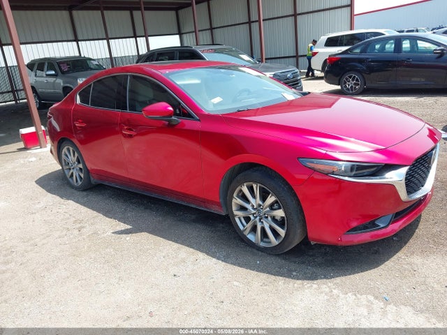Salvage Mazda Mazda3 Image