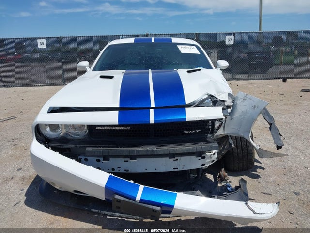 Dodge Challenger Srt8
