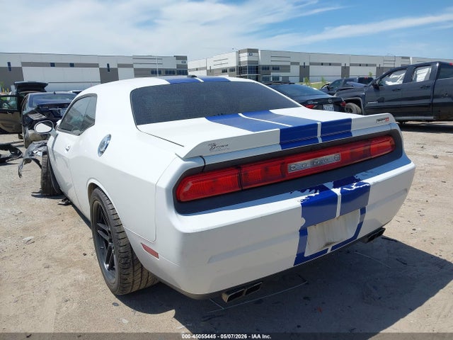 Dodge Challenger Srt8
