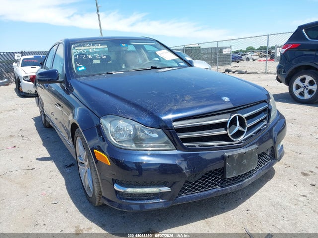 Salvage Mercedes-Benz C-Class Image