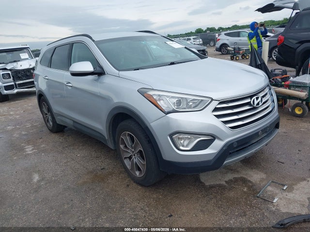 Salvage Hyundai SANTA FE Image