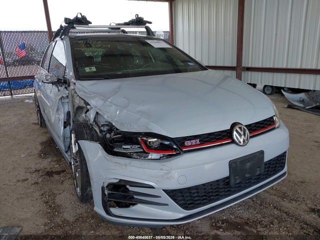 Salvage Volkswagen Golf Image