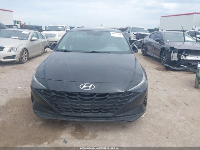 Hyundai ELANTRA Sel