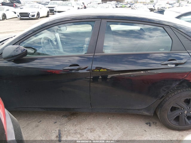 Hyundai ELANTRA Sel
