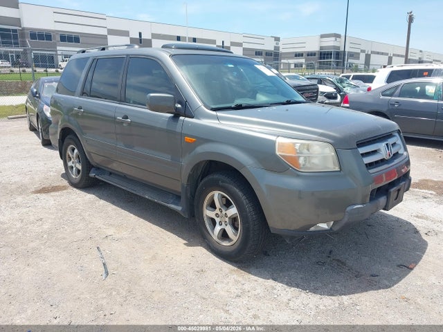 Salvage Honda Pilot Image