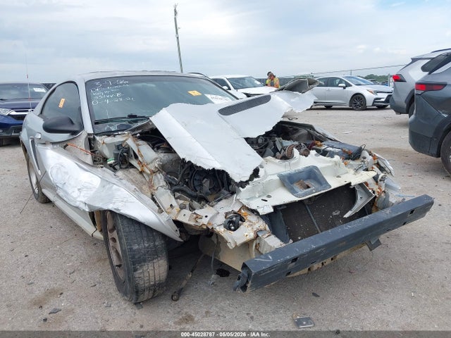Salvage Ford Mustang Image