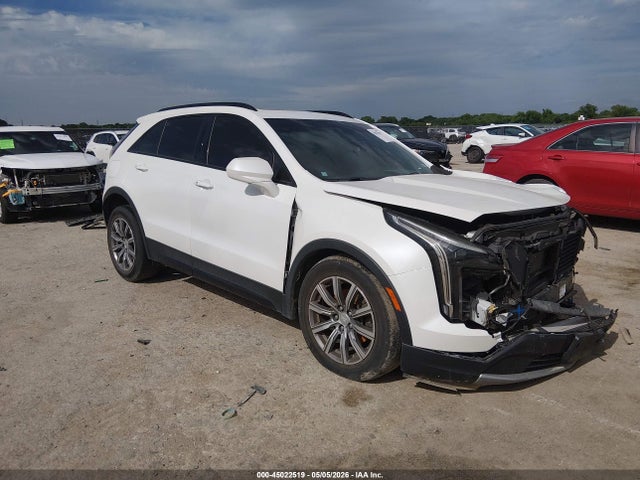 Salvage Cadillac XT4 Image