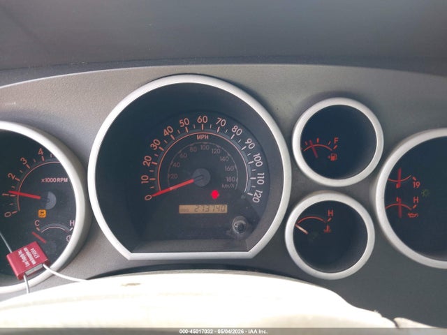 Toyota Tundra Grade 5.7l V8