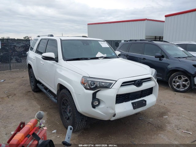 Salvage Toyota 4Runner Image