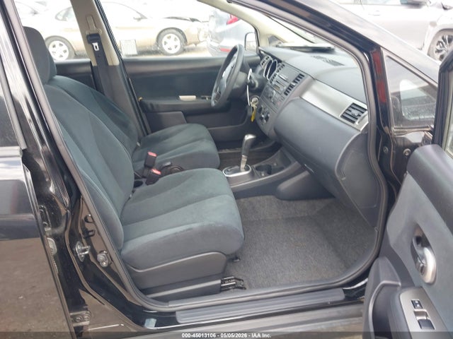 Nissan Versa 1.8s