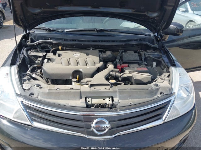 Nissan Versa 1.8s
