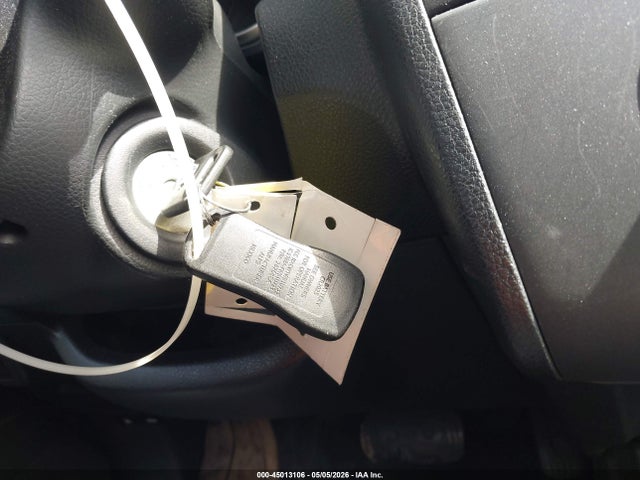 Nissan Versa 1.8s