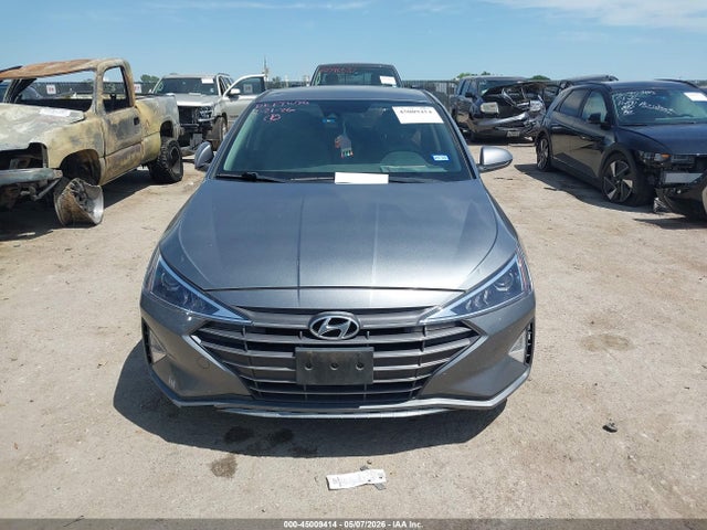 Hyundai ELANTRA Sel
