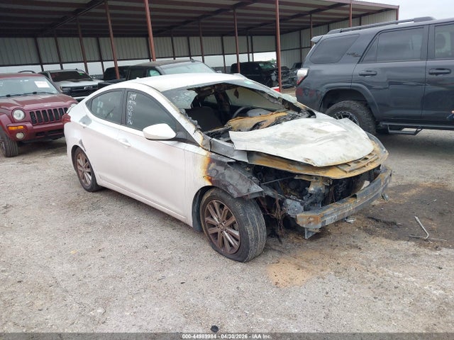 Salvage Hyundai ELANTRA Image