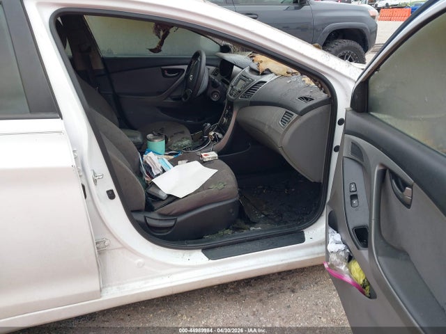 Hyundai ELANTRA Se