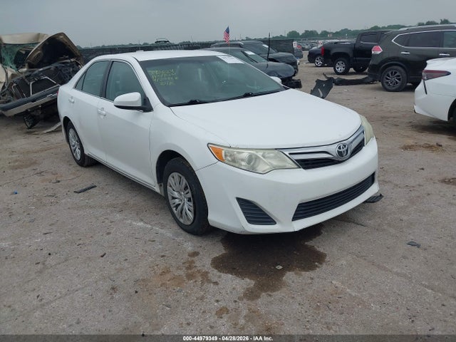 Salvage Toyota Camry Image