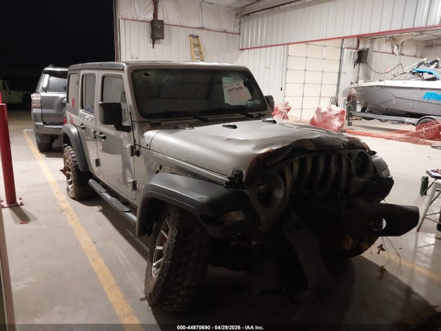 Salvage Jeep Wrangler Image