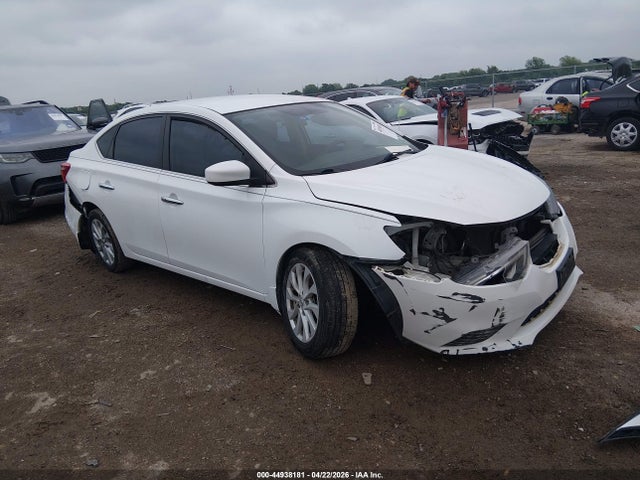 Salvage Nissan Sentra Image