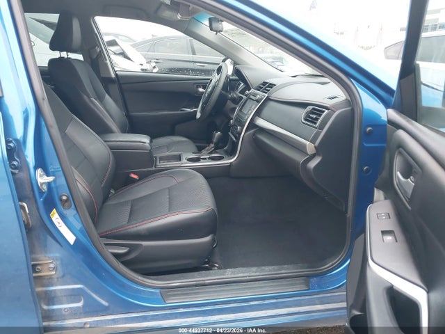 Toyota Camry Se