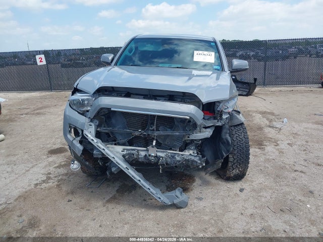 Toyota Tacoma Sr5 V6