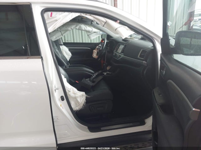 Toyota Highlander Limited Platinum