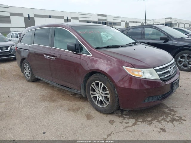 Salvage Honda Odyssey Image