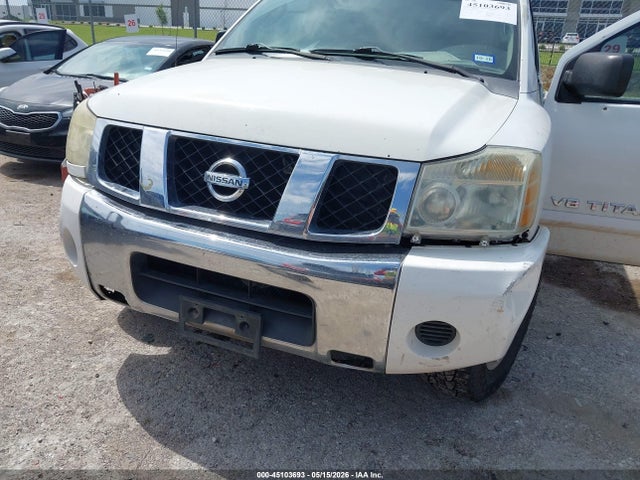 Nissan Titan Se