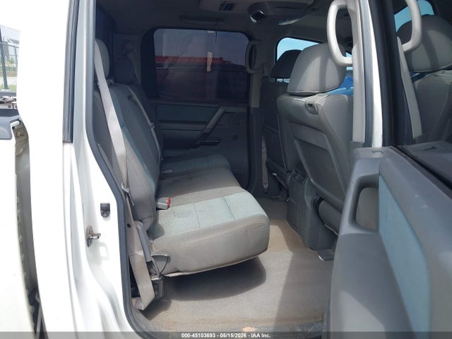 Nissan Titan Se
