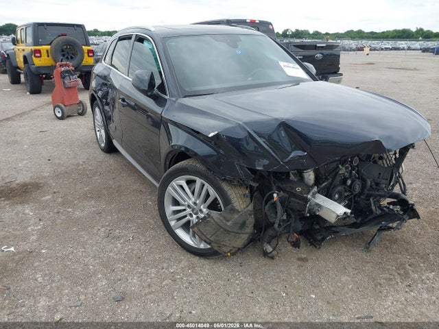Salvage Audi Q5 Image