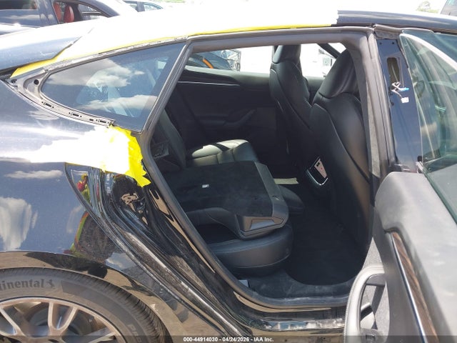 Tesla Model S Dual Motor All-wheel Drive